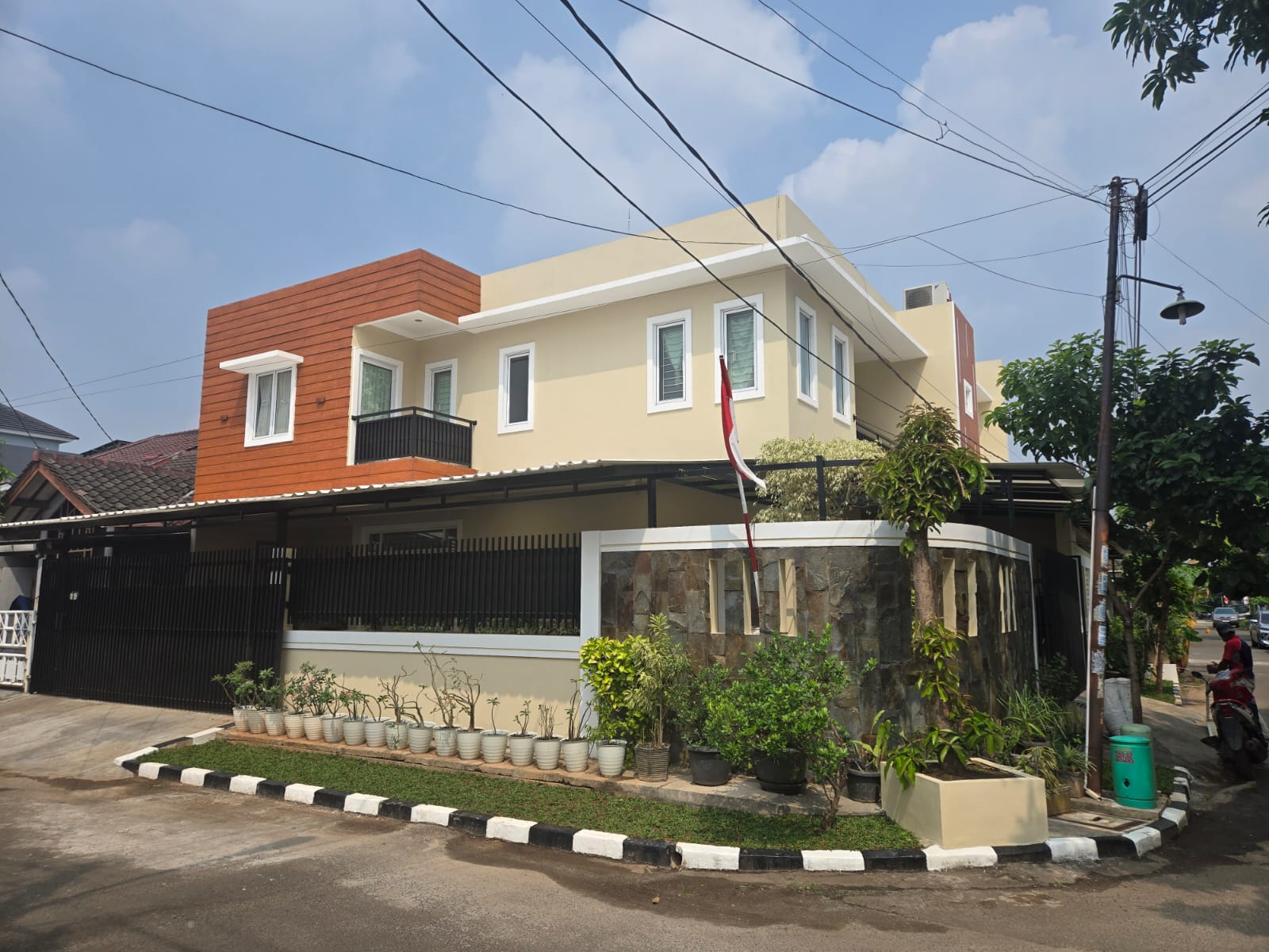Renovasi Rumah Huni